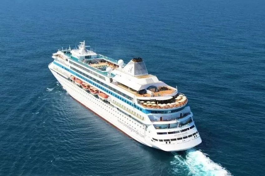 Оппозиционеры Грузии возмутились прибытием круизного лайнера с россиянами в Батуми 