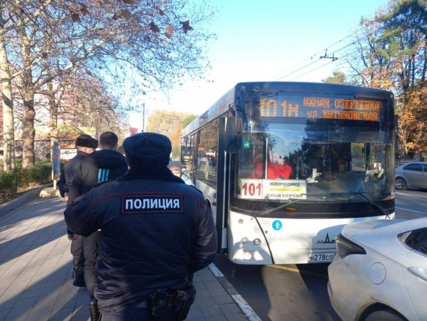 На маршруты с восьмеркой даже не жалуйтесь! Власти Новороссийска проверили маршрутки, большегрузы, такси