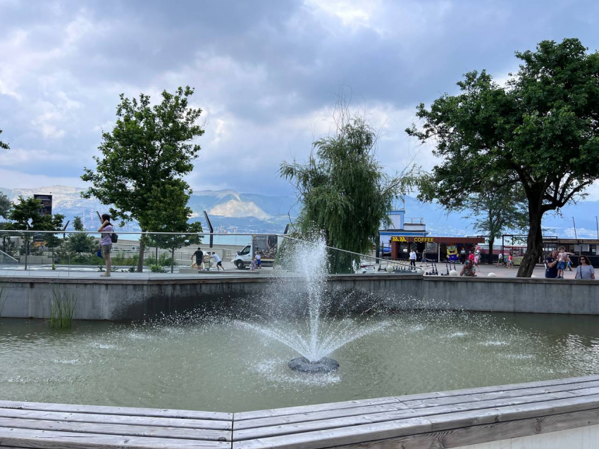  В одном из парков Новороссийска установили фонтан-аэратор