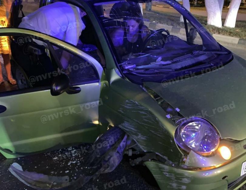 Непристегнутая пассажирка в Новороссийске пробила головой лобовое стекло