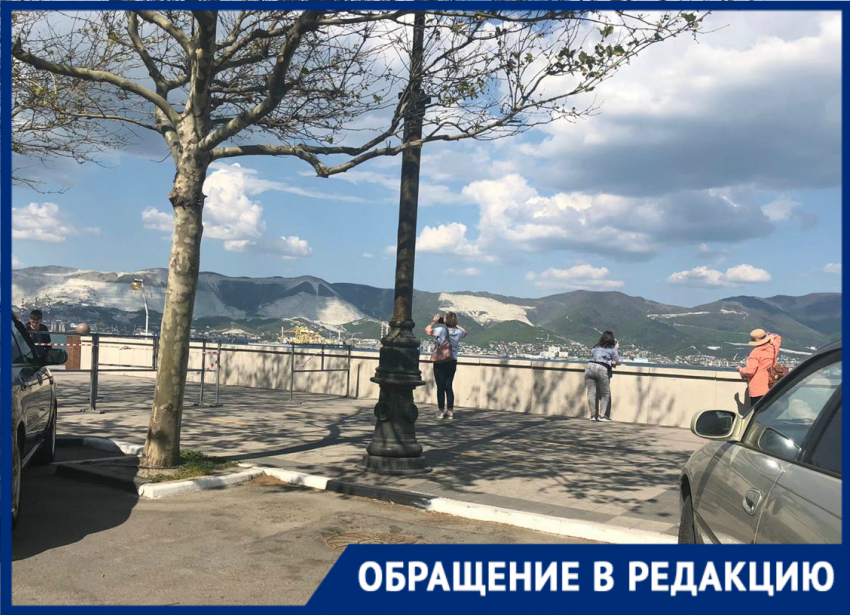 И смех и грех: как от новороссийцев власти набережную ограждали