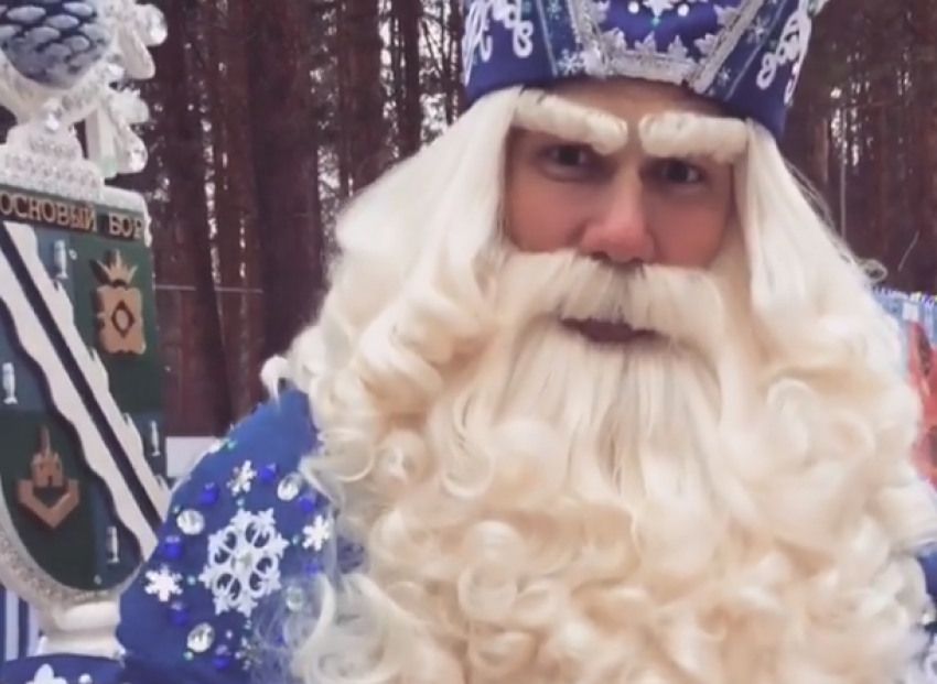 Дед Мороз передал привет новороссийцам из Великого Устюга