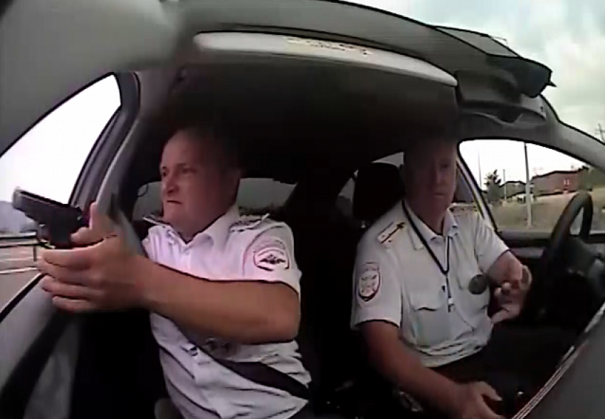 На чужой машине и на чужих колесах пытался уйти от полицейской погони в Геленджике житель Кургана