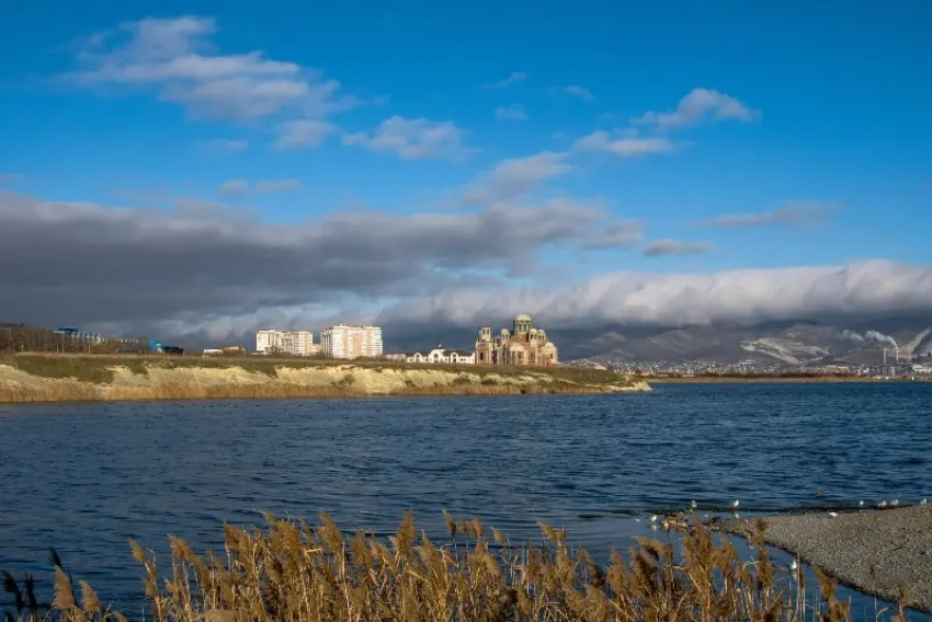 Погода в Новороссийске: температура ощущается как минус