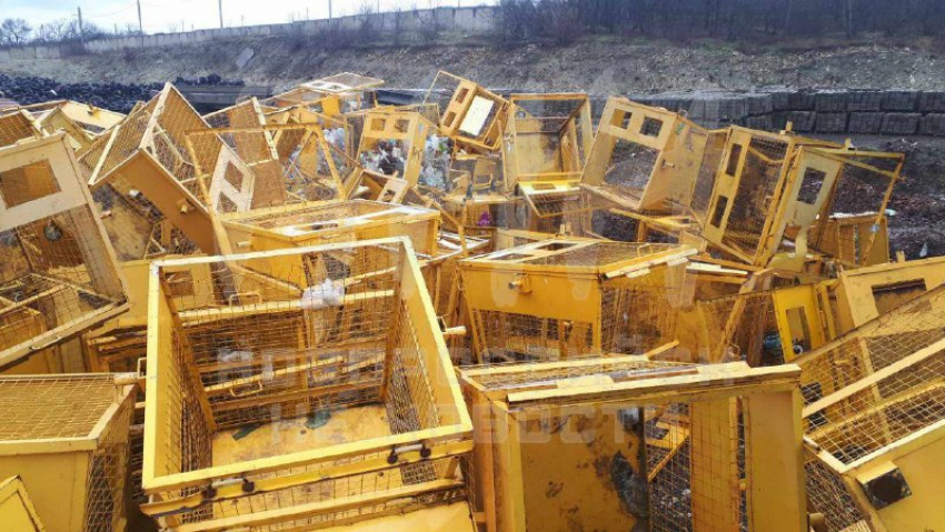 Новороссийцы «потеряли» желтые контейнеры: куда они делись