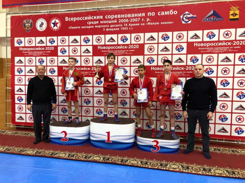 Турнир патриотизма: соревнования по самбо собрали спортсменов со всей России