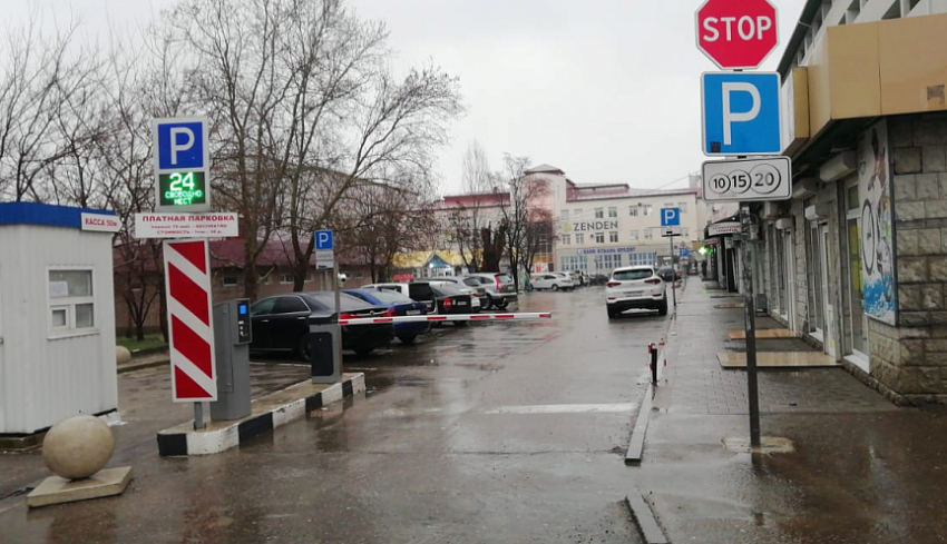 Какую пользу Новороссийску приносят платные парковки