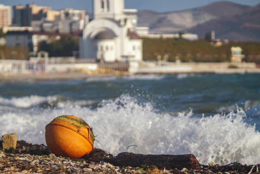Штормовое предупреждение - на Новороссийск надвигаются ливни