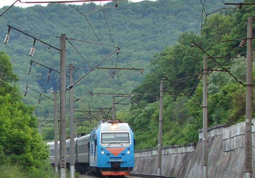 Отца и сына перерезал поезд под Новороссийском