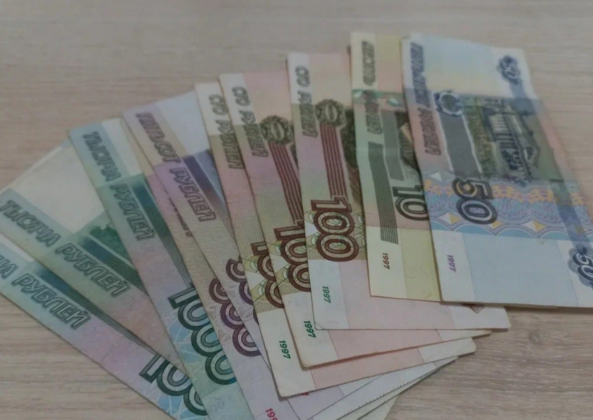 Новороссийцы получают 88,5 тыс. рублей: у кого в Новороссийске зарплата растёт быстрее всех
