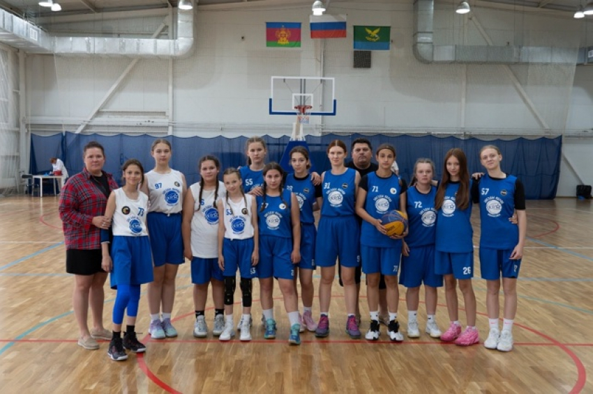 Девушки – золото! Медали в Новороссийск привезли баскетболисты