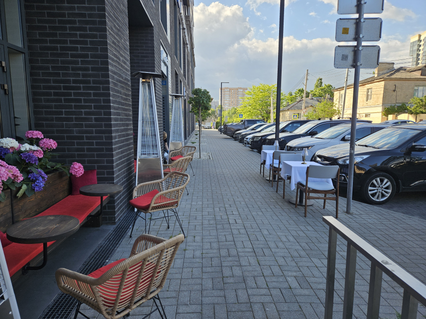 Ресторанный бизнес в Новороссийске помешал мамочкам или кому-то покрупнее?