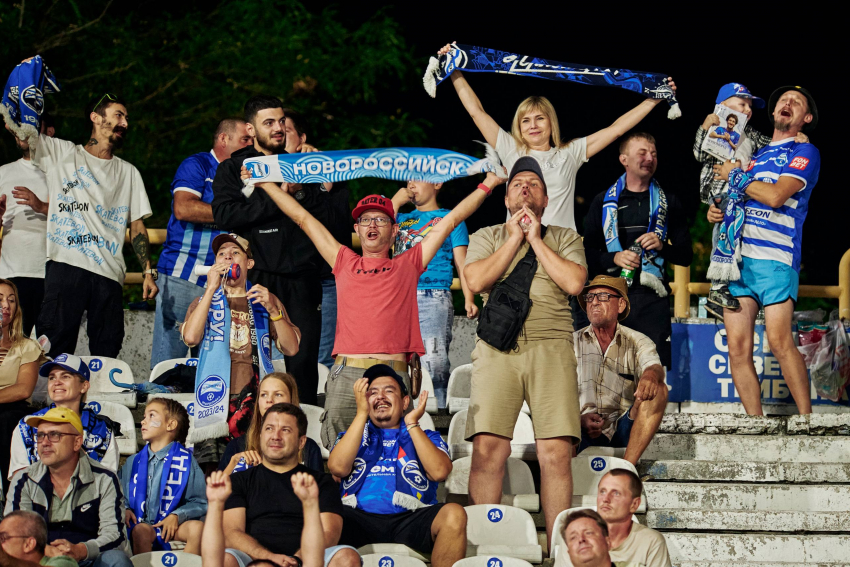 «Черноморец» сделал подарок новороссийским болельщикам: бесплатный вход на игру с «Чайкой»