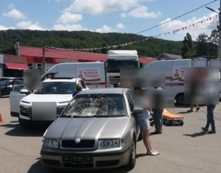 Автоледи наехала на пешеходов: мужчина не выжил