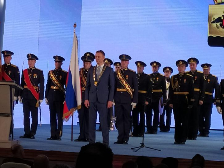 Ключи от города и библия: в Новороссийске прошла инаугурация нового мэра