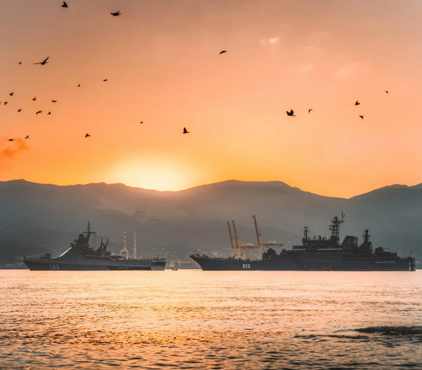«Блокнот» поздравляет новороссийцев с Днём Военно-Морского флота России 