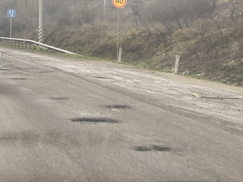 Дороги, как на Севере: читатель «Блокнота» в шоке от поездки из Новороссийска в Краснодар 