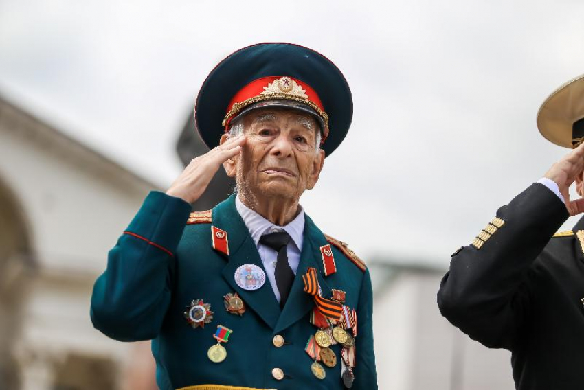 День Победы в лицах и деталях: как прошел парад в Новороссийске 