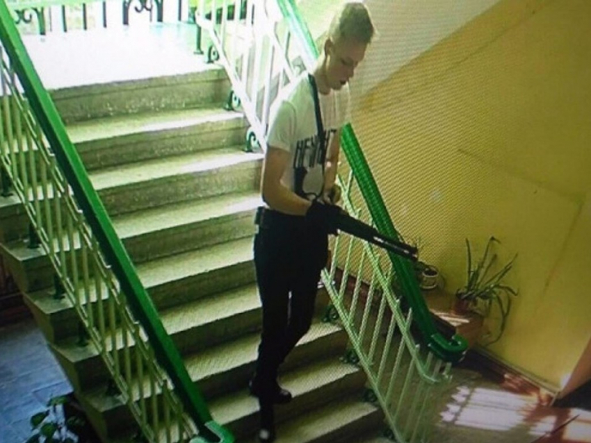 "Керченский стрелок» мог расстрелять студентов из-за дешевой одежды и унижений