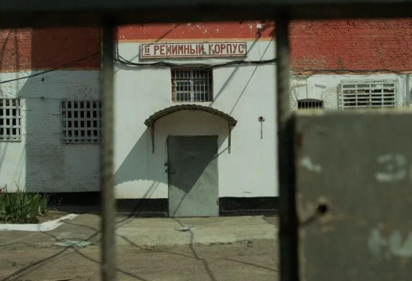 Трагедия в Анапе: в Новороссийских школах массово собирают родителей