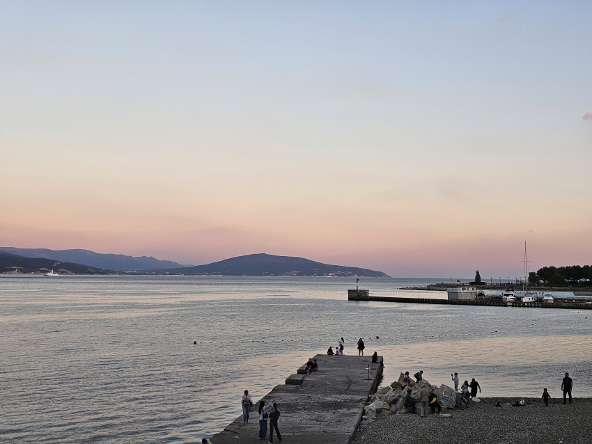 Погода в Новороссийске: хороший день для прогулки у Чёрного моря 