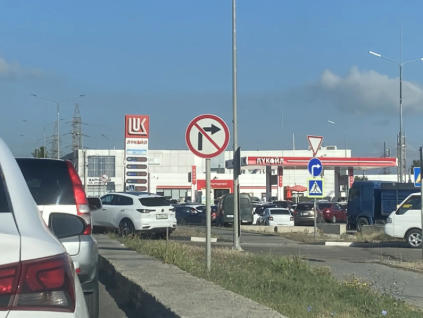 Где можно заправиться в Новороссийске 24 августа