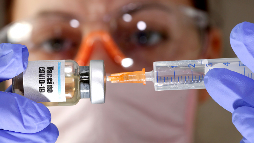 «Это не страшно, это безболезненно»: вице-премьер РФ о вакцине 