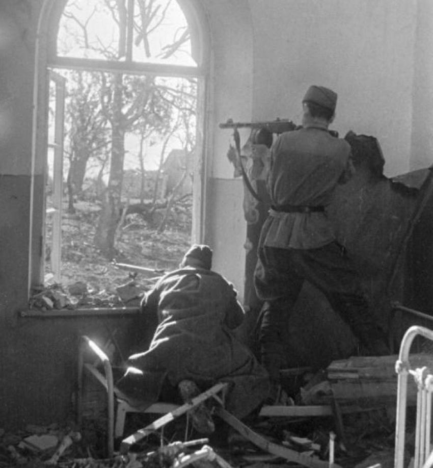 20 апреля 1943 года в Новороссийске. На 75 лет назад