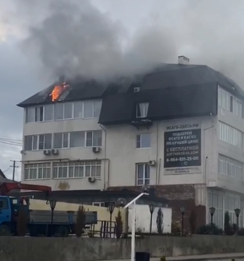 В утреннем пожаре в Алексино пострадали люди