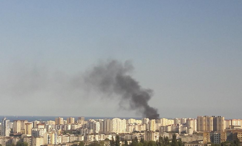 Дым от пожара был виден по всему Новороссийску