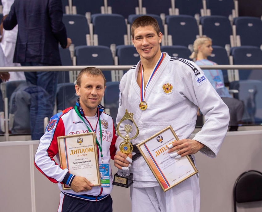 Денис Ружицкий - тренер,воспитавший золотого спортсмена