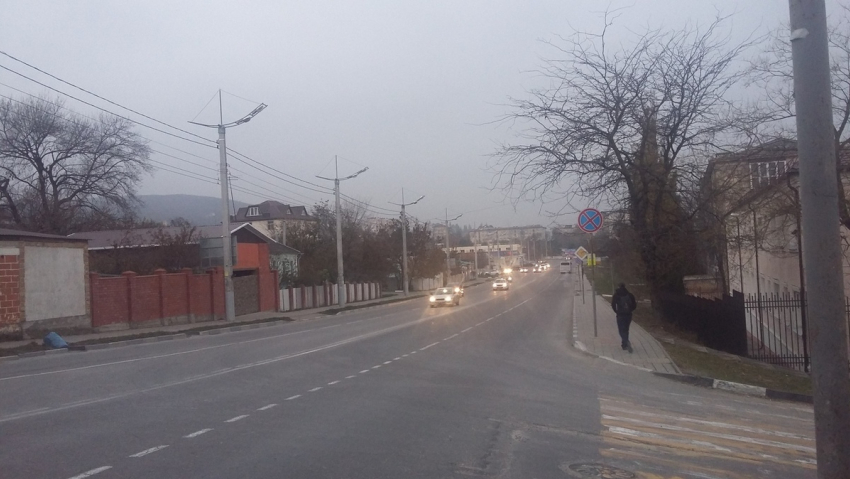 Расширение дороги и новые светофоры в Новороссийске