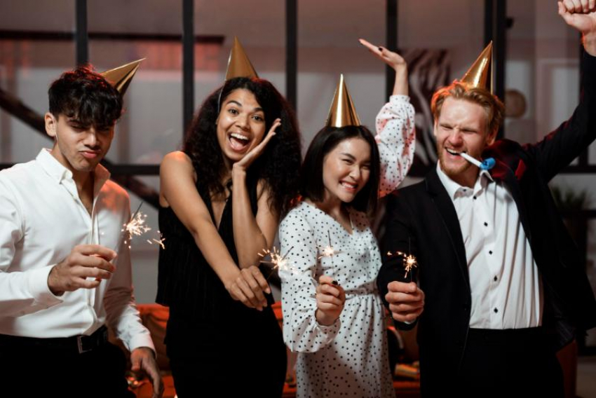 ТОП ресторанов для новогоднего корпоратива в Новороссийске