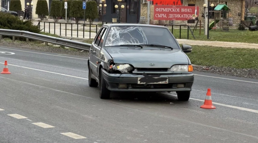 Смертельное ДТП под Новороссийском: женщина скончалась до приезда скорой помощи 
