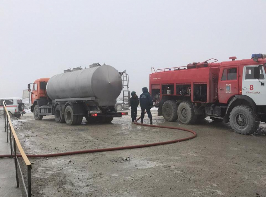 Пожар на цементном заводе произошел в Новороссийске