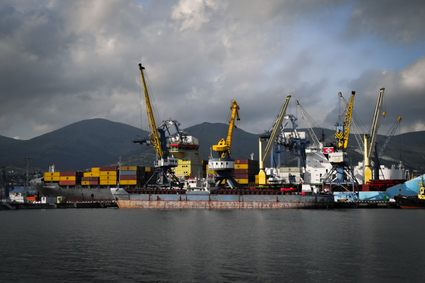 Деньги или забота: краевая комиссия признала порт Новороссийска потенциально опасным 