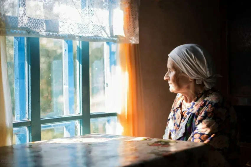 «Мы - подтопленцы!»: бабушка из Раевской переживает за собственную жизнь