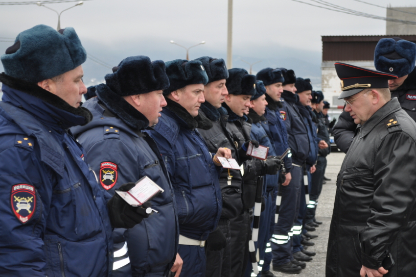 Линейку из ГАИшников со всего края выстроили в Новороссийске