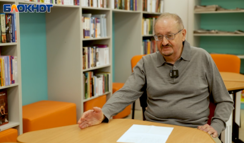 Учителя стали бедолагами, а искусственный интеллект испортил учеников: безнадёжно ли образование в России