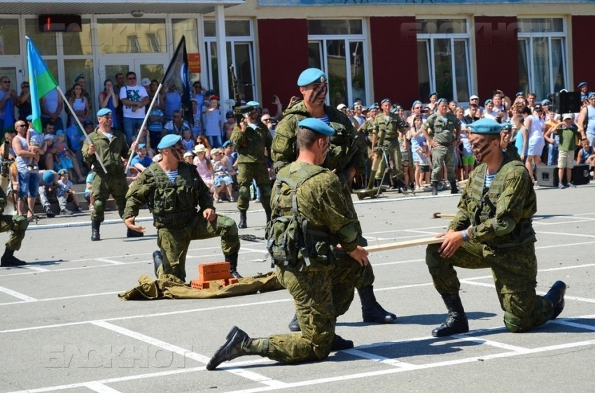 Новороссийские десантники приглашают на праздник