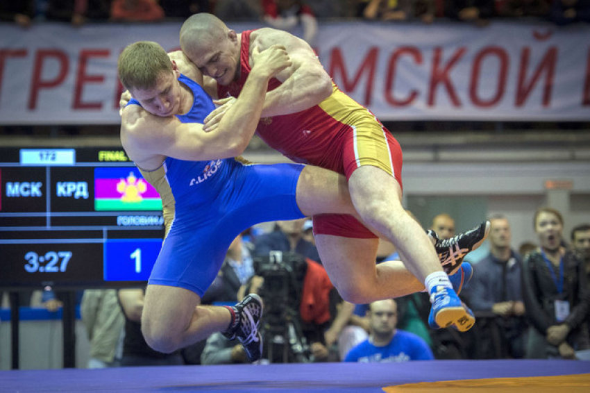 Новороссиец не совладал с соперником в финале чемпионата России 