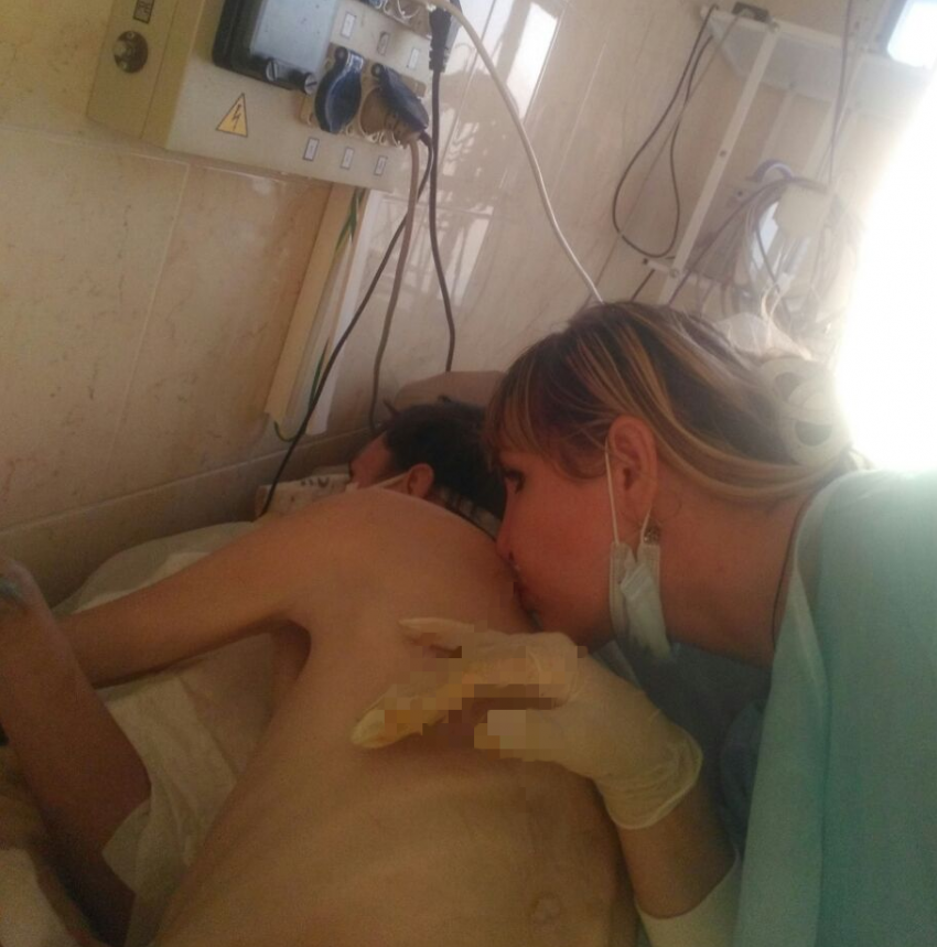 28-летний Евгений Гончаров полгода назад впал в кому и начал гнить заживо в новороссийской больнице 