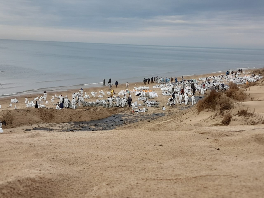 Ликвидация ЧС на Черном море: что известно к этому часу 