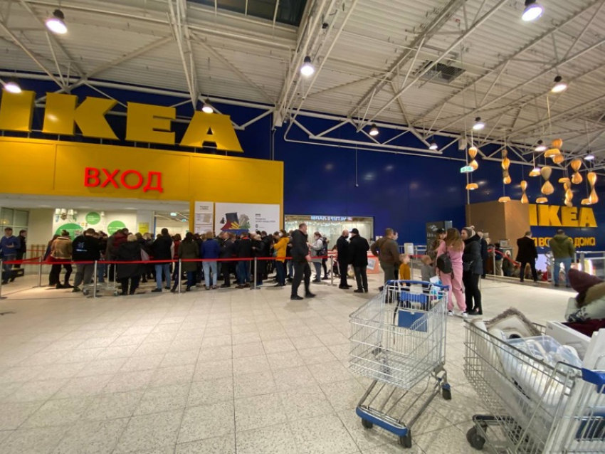 Жители Кубани «атаковали» IKEA перед закрытием 