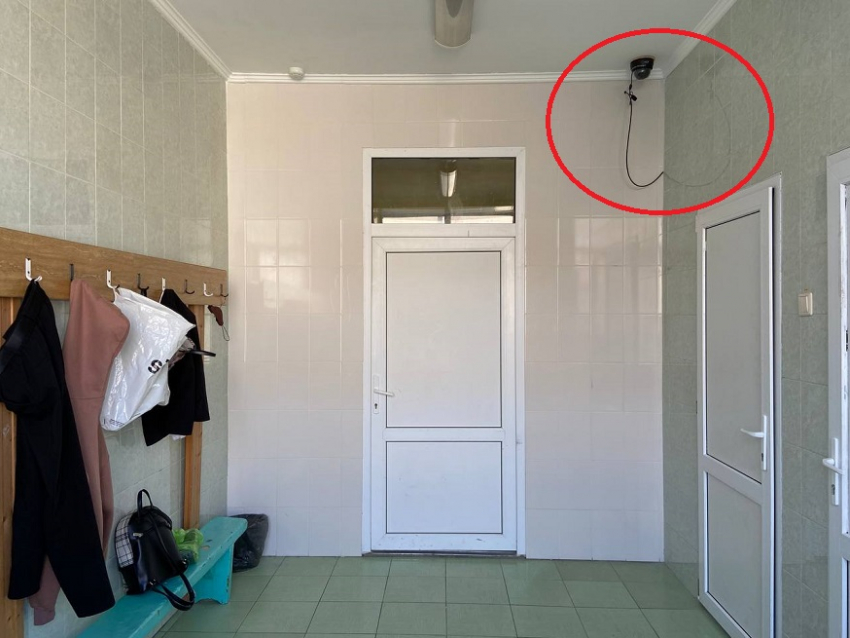 "Извращением попахивает!": за полуголыми детьми в гимназии Новороссийска наблюдают камеры 