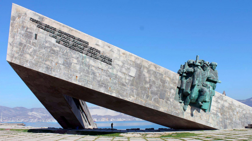 Памятники Новороссийска обновят к ежегодной акции «Бескозырка»