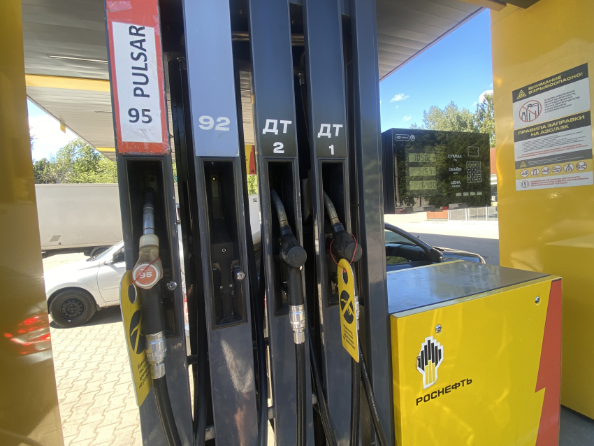 Где есть бензин: поставки топлива на АЗС «Роснефть» в Новороссийске на сегодня