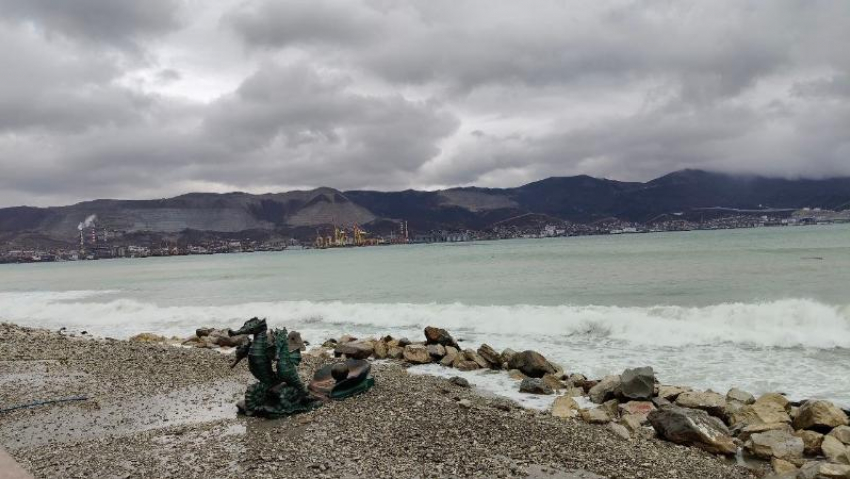 И сегодня придется терпеть весенние слезы новороссийской погоды