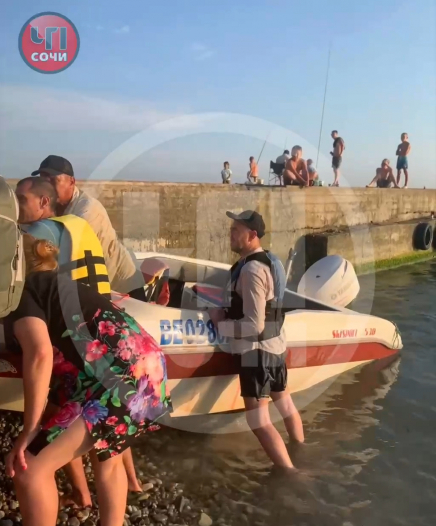 Женщине вспороли живот, мужчине рассекли голову — 2 человека пострадали на Черноморском побережье (18+)