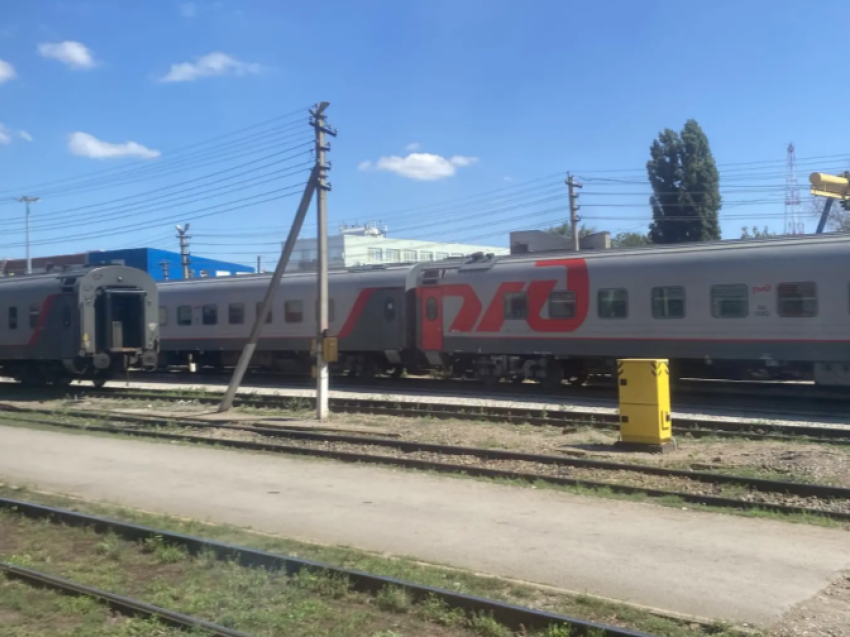 Атаки БПЛА: поврежден поезд Анапа — Москва, есть пострадавшие